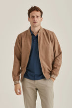 Load image into Gallery viewer, Erla beige lightweight jacket
