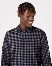 Load image into Gallery viewer, Wrangler black check shirt
