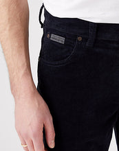 Load image into Gallery viewer, Texas Slim Wrangler navy cord jeans
