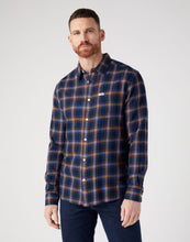 Load image into Gallery viewer, Wrangler navy check shirt
