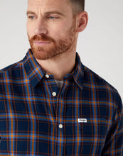 Load image into Gallery viewer, Wrangler navy check shirt
