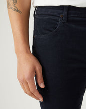 Load image into Gallery viewer, Wrangler navy cord jeans
