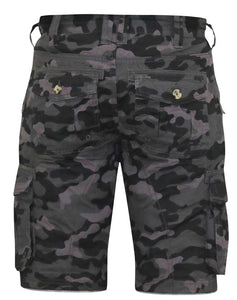 D555 camouflage print cargo shorts