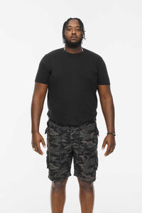 D555 camouflage design cargo shorts