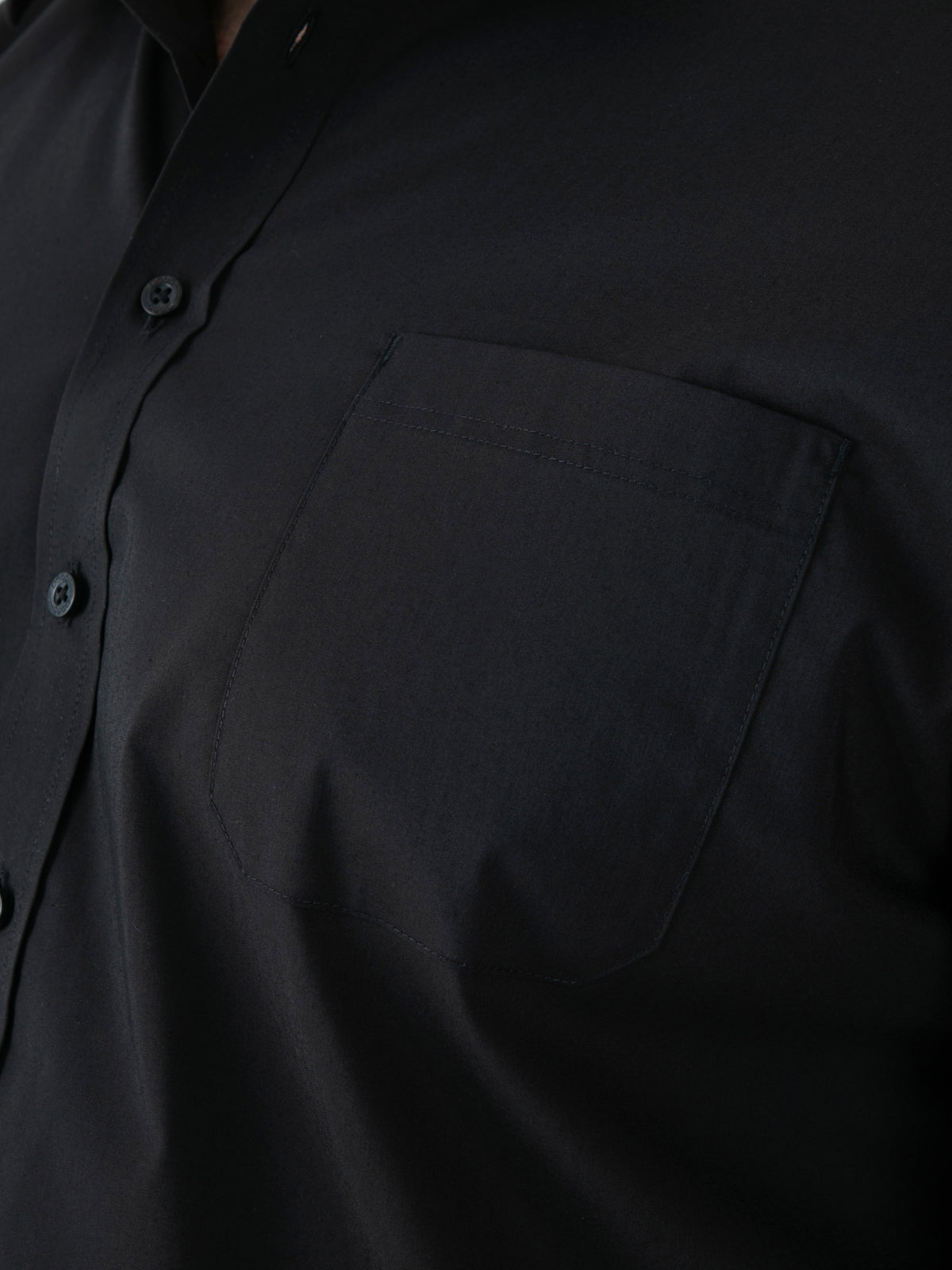 D555 black short sleeve shirt