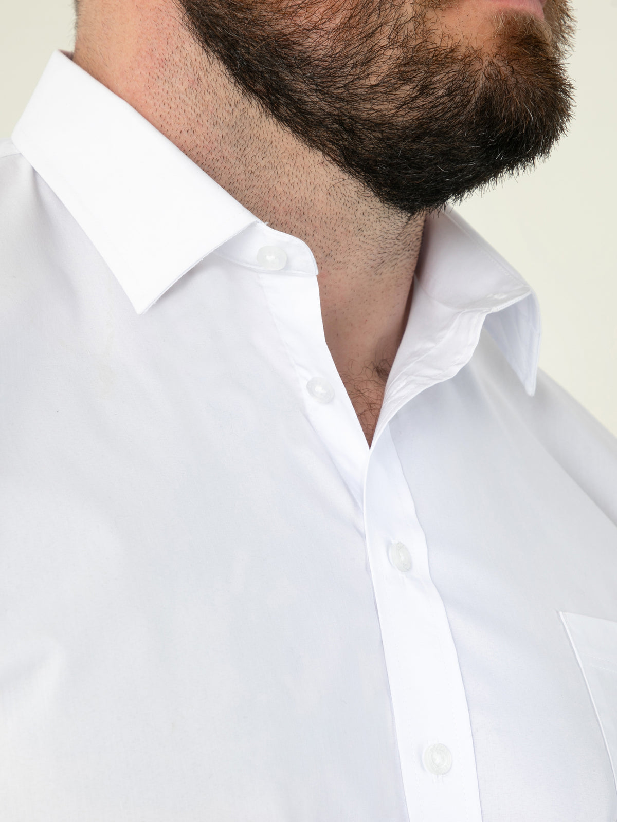 D555 short sleeve white shirt