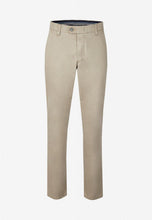 Load image into Gallery viewer, Club Of Comfort light beige cotton trousers
