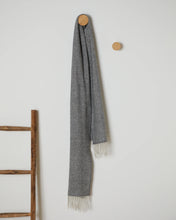 Load image into Gallery viewer, Foxford Scarf 3591 B R
