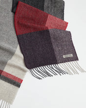 Load image into Gallery viewer, Foxford wool scarf
