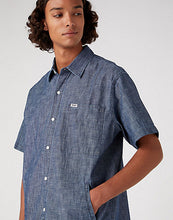 Load image into Gallery viewer, Wrangler dark blue shirt jacket
