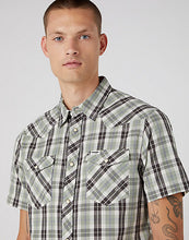 Load image into Gallery viewer, Wrangler black and green check short sleeve shirt
