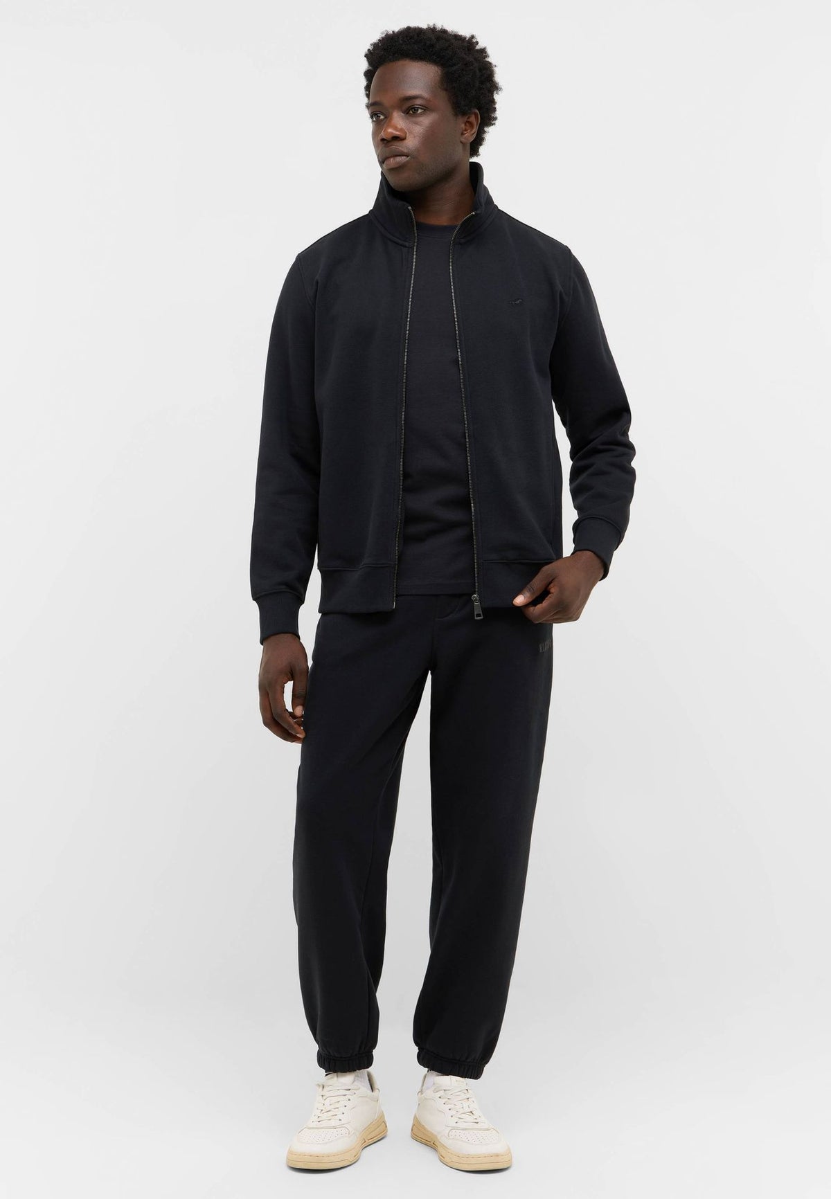 Mustang black sweat jacket