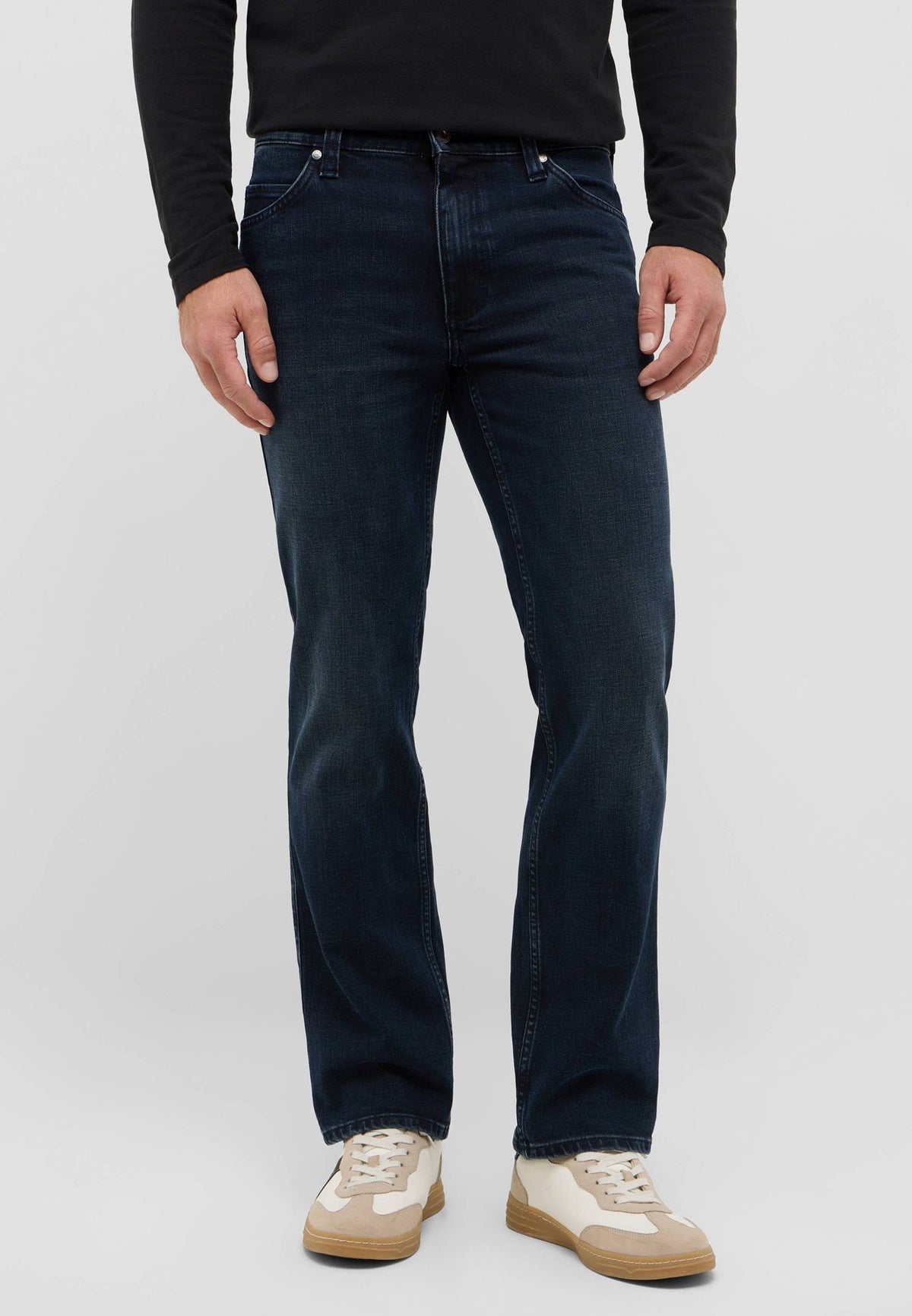 Mustang Tramper navy denim jeans