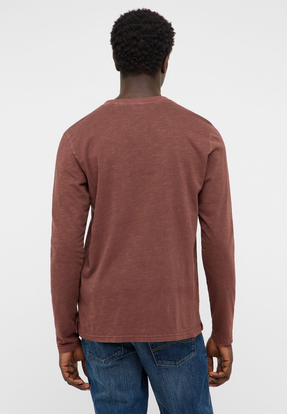 Mustang wine long sleeve grandad t-shirt