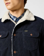 Load image into Gallery viewer, Wrangler black corduroy fur lined jacket
