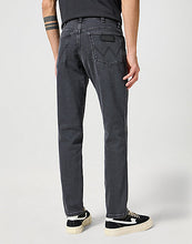 Load image into Gallery viewer, Wrangler dark grey jeans
