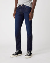 Load image into Gallery viewer, Wrangler Texas Slim Dark Blue Jeans
