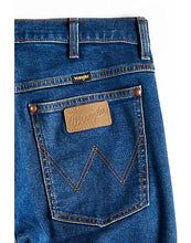 Load image into Gallery viewer, Wrangler Icons Texas Dark Blue Jeans
