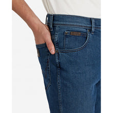 Load image into Gallery viewer, Wrangler Teas Mid Blue Denim Jeans

