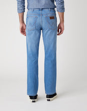 Load image into Gallery viewer, Wrangler Texas Blue Jeans Heat Rage
