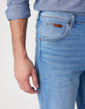 Load image into Gallery viewer, Wrangler Texas Blue Jeans Heat Rage
