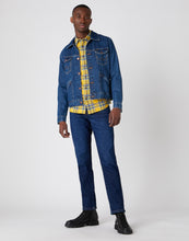 Load image into Gallery viewer, Wrangler Texas  Slim Dark Blue Jeans
