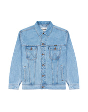 Load image into Gallery viewer, Wrangler light blue denim jacket
