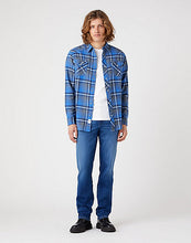 Load image into Gallery viewer, Wrangler blue check shirt
