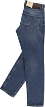 Load image into Gallery viewer, Mustang Oregon Tapered Jeans 582 R
