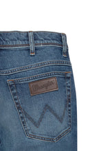 Load image into Gallery viewer, Wrangler Texas Slim Jeans The Guru
